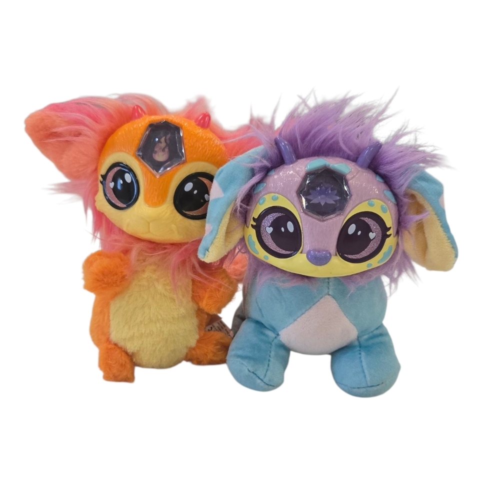 Magic Mixies, Luxi (Fire Gem) and Dixie (Lotus Gem), Colorful, Stuffed Animals